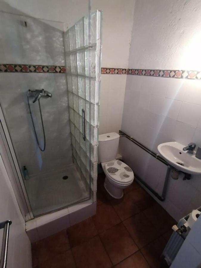 Maset Del Garraf Guest House Olesa de Bonesvalls Exterior foto